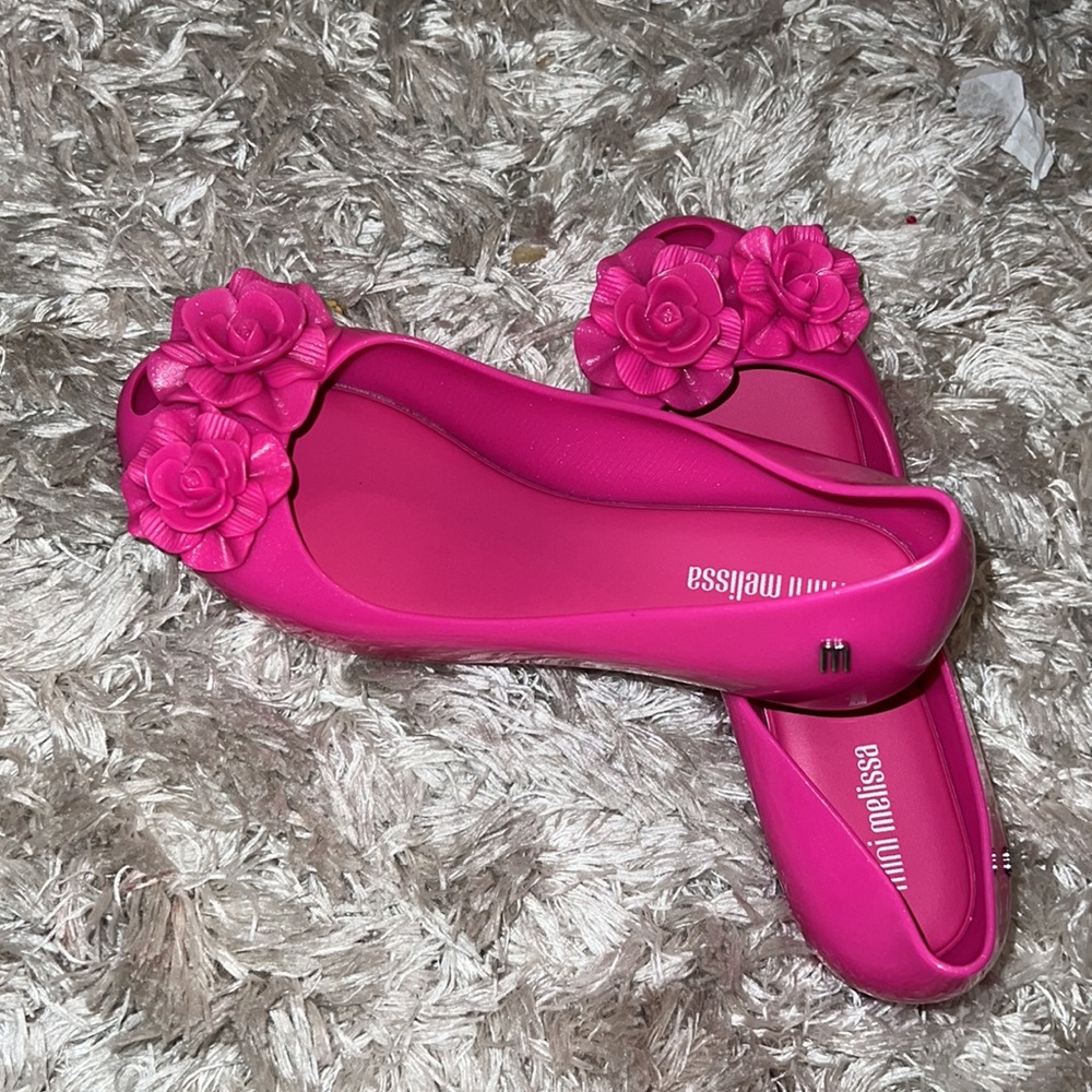 New Mini Melissa
Little Girl's Ultragirl Garden Shoes - Picture 4 of 5